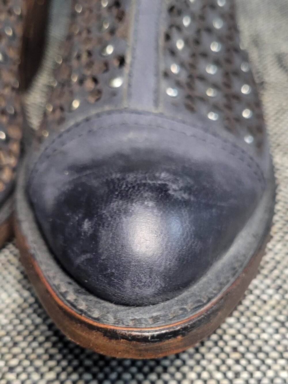 Independent Boot Company 6.5 Gray Leather Studded Cutout Ankle Boots - Picture 4 of 13